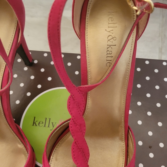 Kelly & Katie Women's Magenta high heel sandals in color magenta size 10 - Picture 3 of 11
